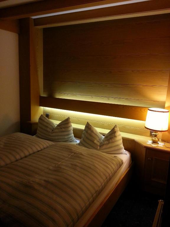 Post Hotel Moena Zimmer foto